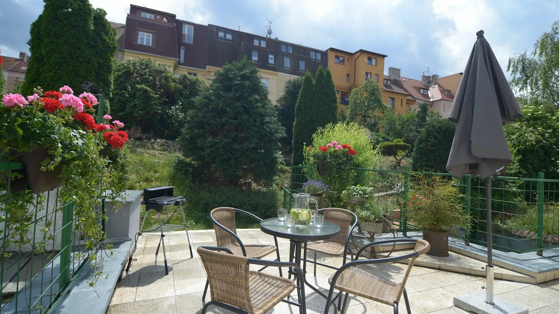 2 Bedroom Home Close To Prague Castle 0*,  Česká republika